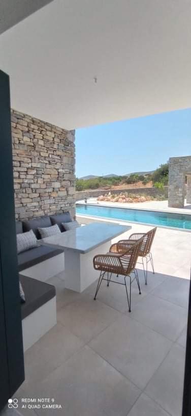 Paros-Memories-Neubau-Villen, Sportpool Aspro Chorio 外观 照片