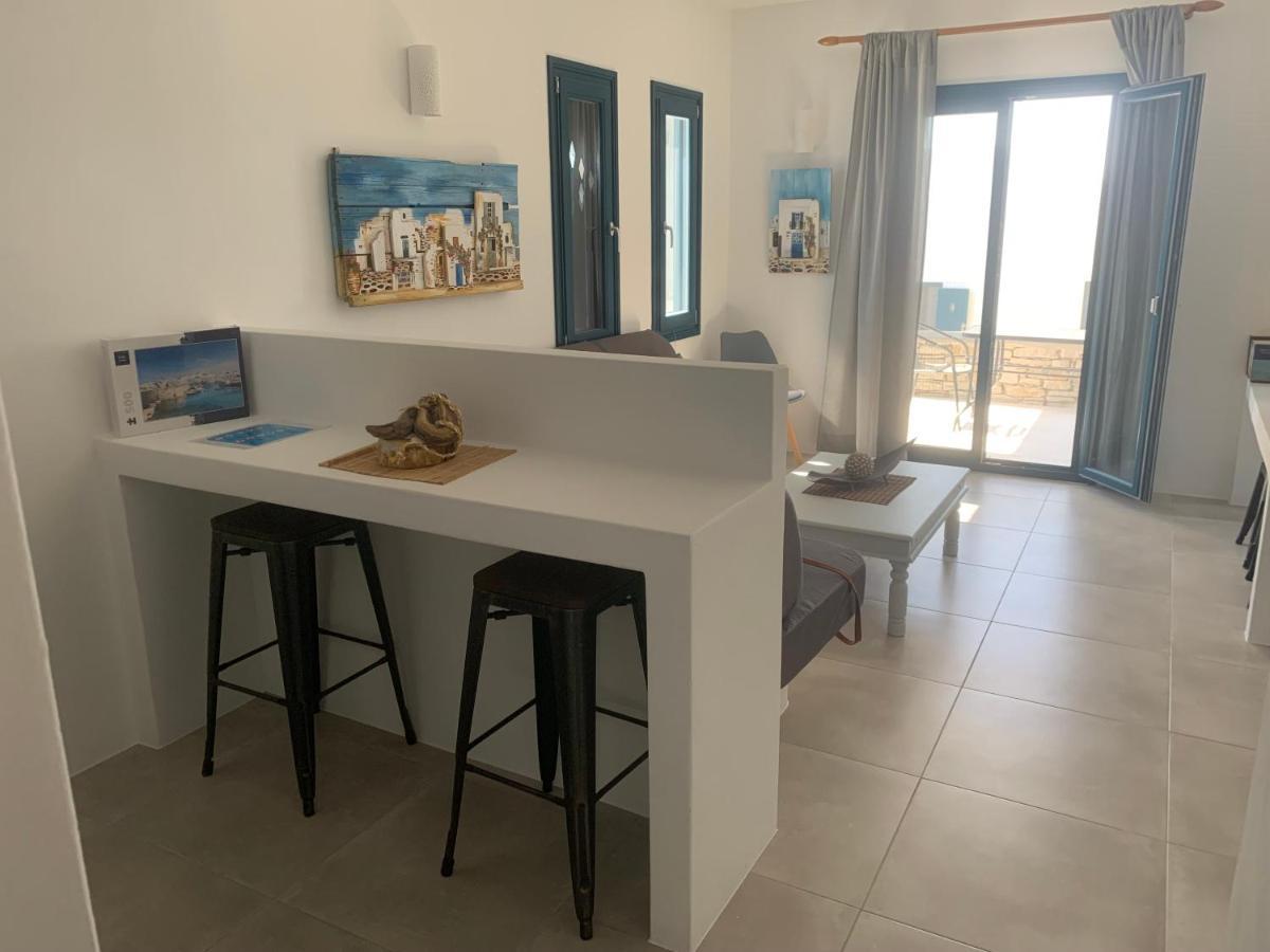 Paros-Memories-Neubau-Villen, Sportpool Aspro Chorio 外观 照片