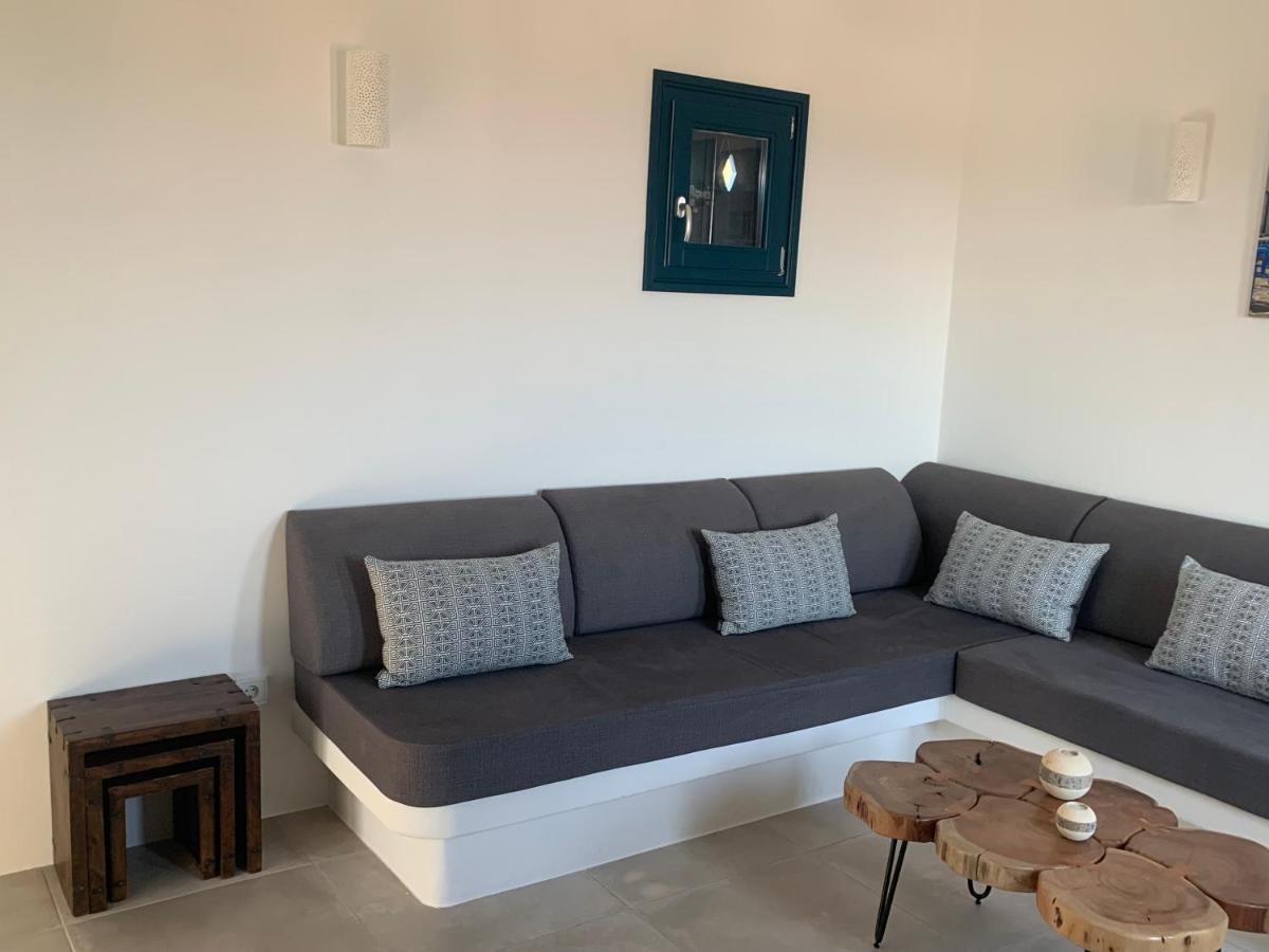 Paros-Memories-Neubau-Villen, Sportpool Aspro Chorio 外观 照片